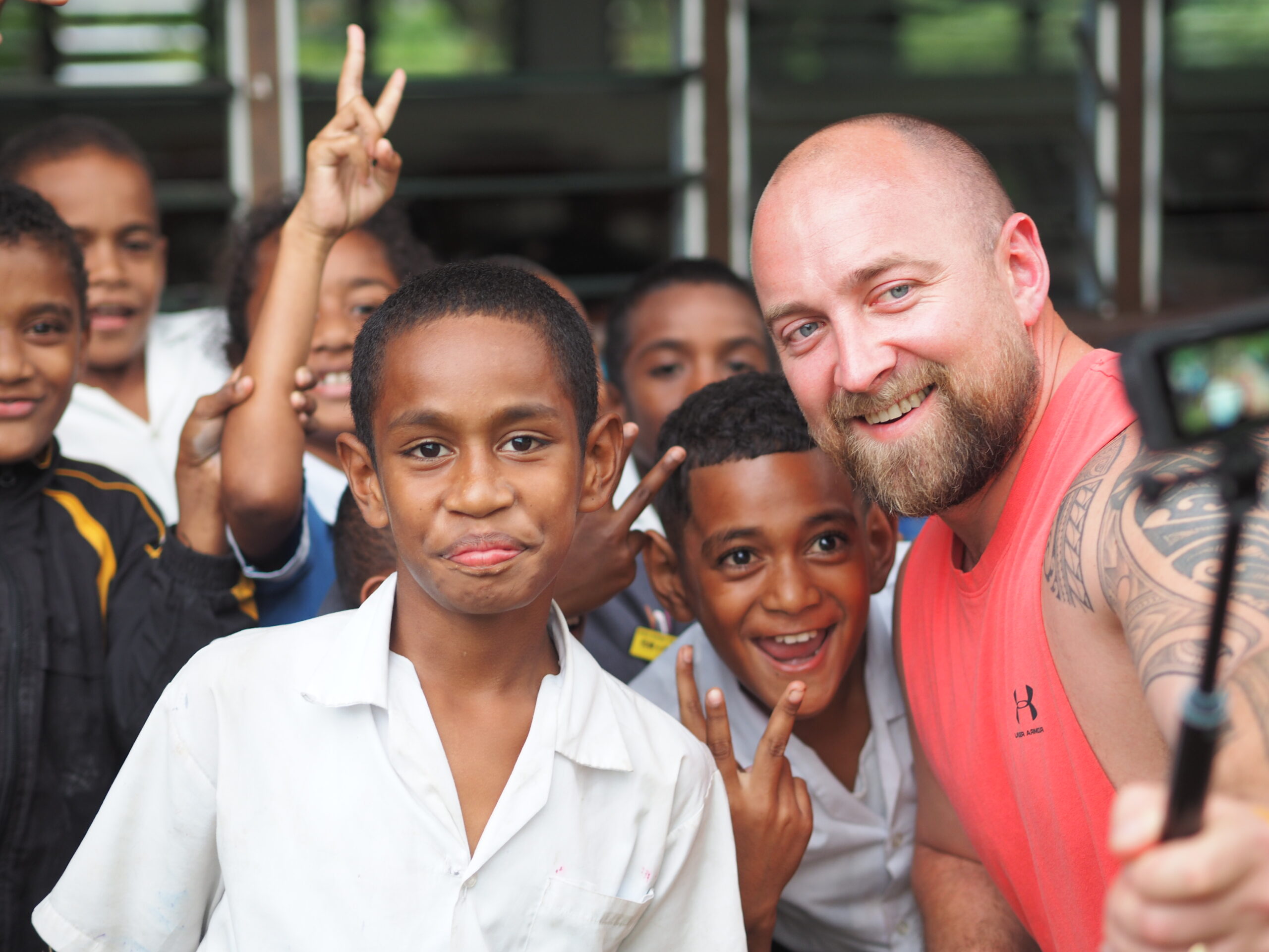 Lindsay and kids In Fiji (T Davey June 2022)